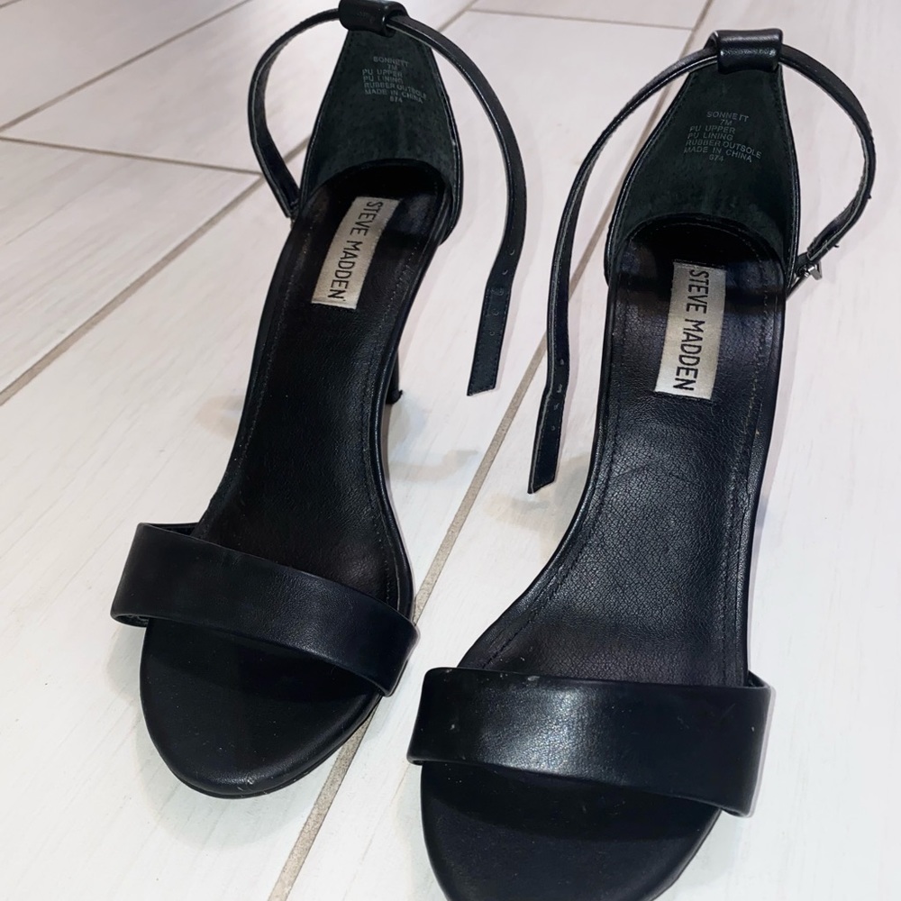Black Steve Madden Heels size 7